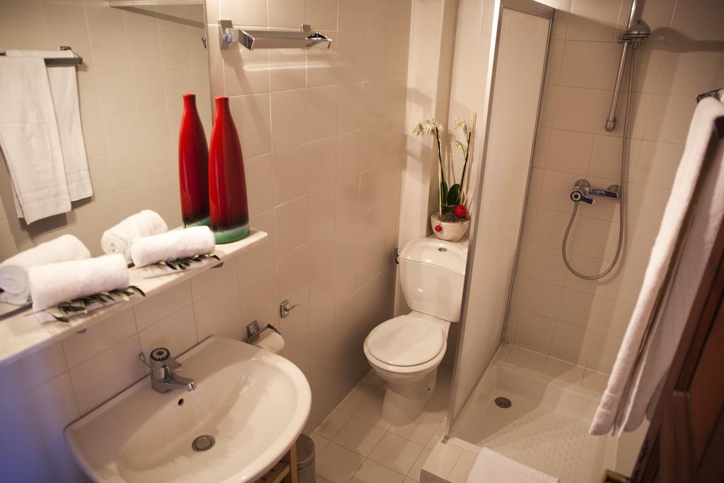 Auberge De La Madone Peillon ภายนอก รูปภาพ